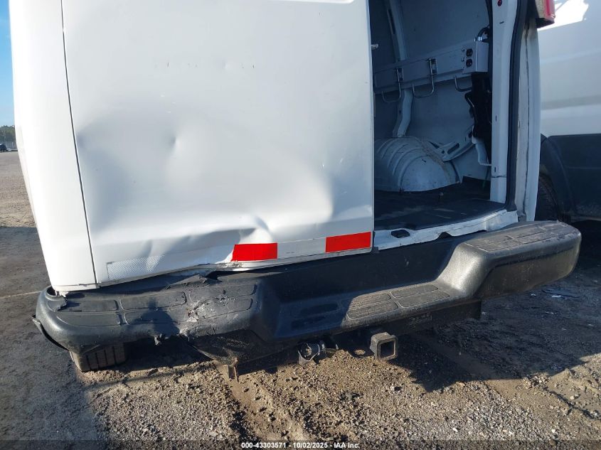 2015 Chevrolet Express 2500 Work Van VIN: 1GCWGFCFXF1160155 Lot: 43303571