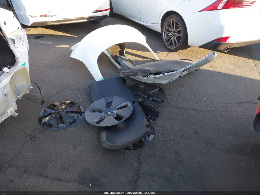 2023 Tesla Model 3 Rear-Wheel Drive VIN: 5YJ3E1EA2PF499871 Lot: 43303581