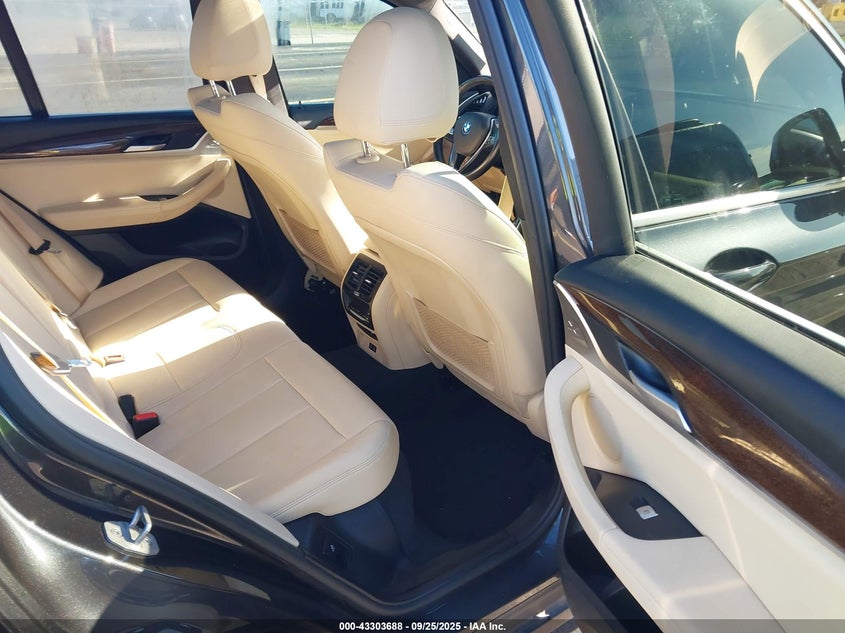 2021 BMW X3 SDRIVE30I - 5UXTY3C07M9E58110