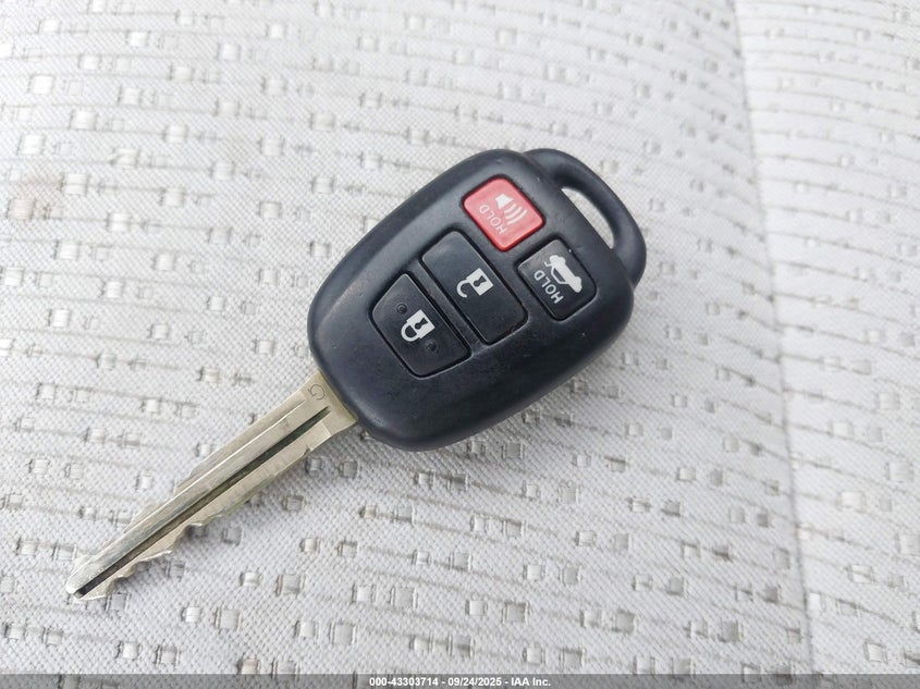 2012 Toyota Camry Le VIN: 4T1BF1FK0CU600709 Lot: 43303714