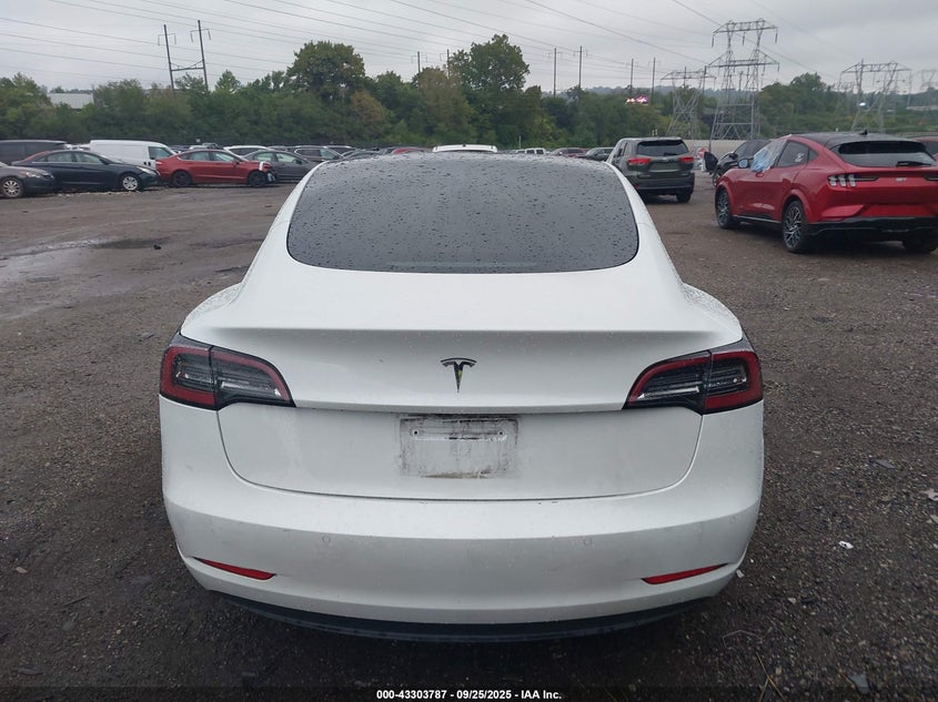 2022 Tesla Model 3 Rear-Wheel Drive VIN: 5YJ3E1EAXNF349567 Lot: 43303787