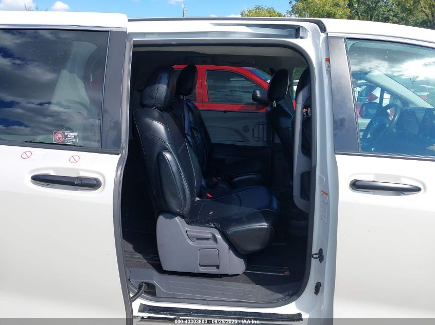 2021 Toyota Sienna Le VIN: 5TDKRKEC0MS045181 Lot: 43303803