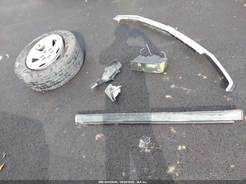 2004 Chevrolet Avalanche 1500 VIN: 3GNEC12T04G299072 Lot: 43303839