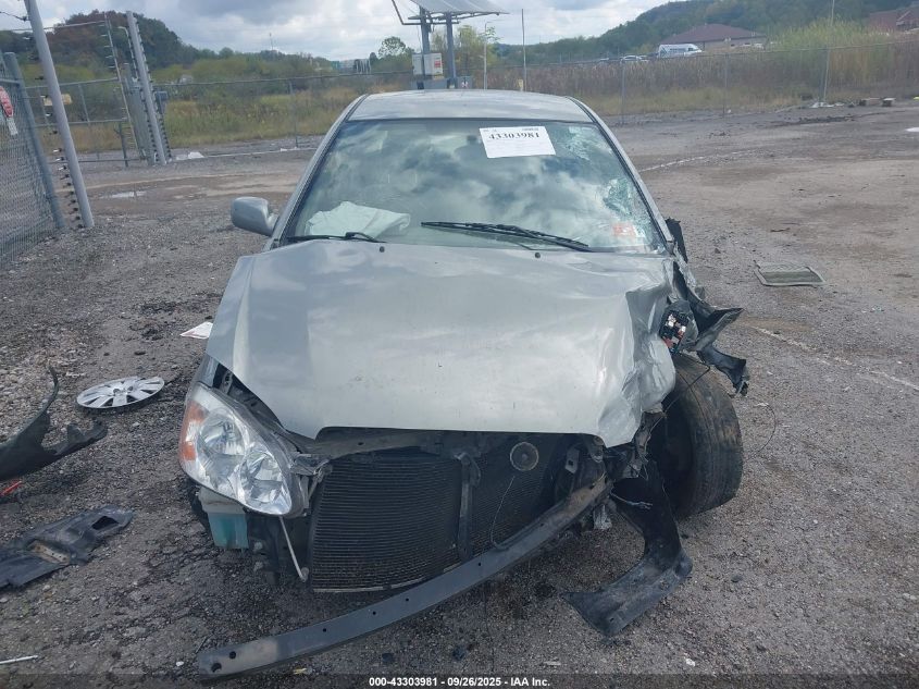 2004 Toyota Corolla Le VIN: JTDBR32E542027200 Lot: 43303981