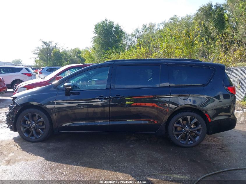 2019 Chrysler Pacifica Limited VIN: 2C4RC1GG1KR525620 Lot: 43304010