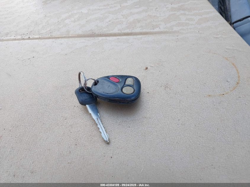 2001 GMC Yukon Sle VIN: 1GKEK13V01J230327 Lot: 43304109