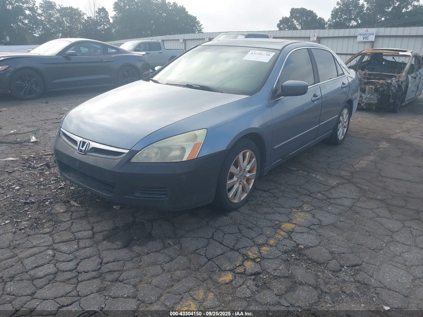 1HGCM665X7A054547 2007 HONDA ACCORD photo no. 2