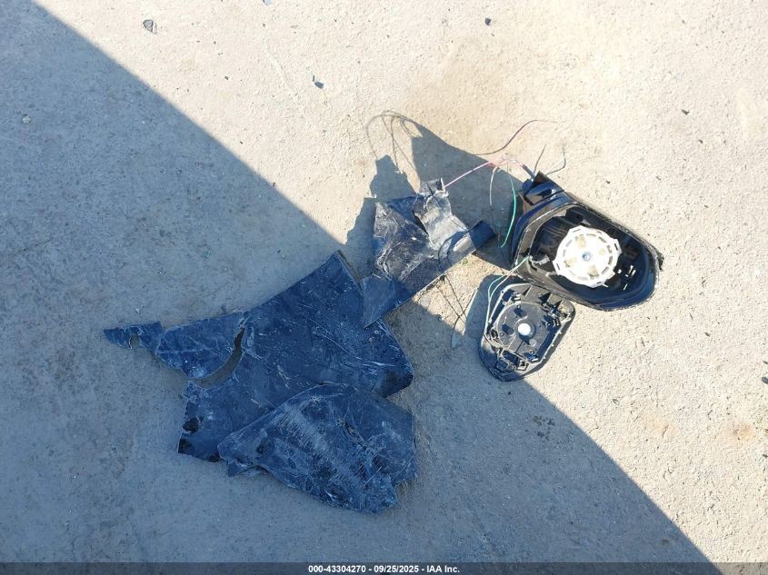 2018 Toyota Prius Two VIN: JTDKBRFU1J3581719 Lot: 43304270