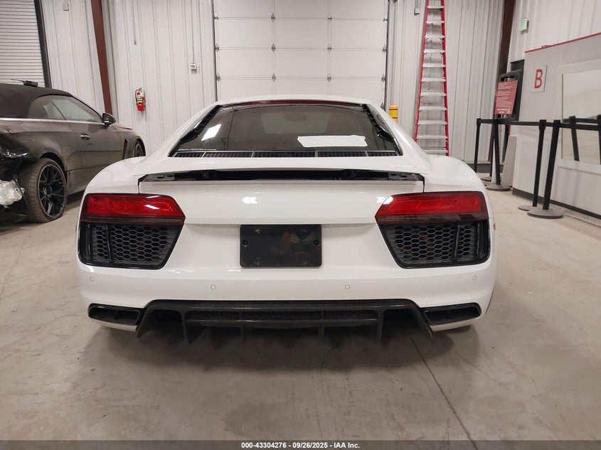 2018 Audi R8 5.2 V10 VIN: WUABAAFX1J7901910 Lot: 43304276