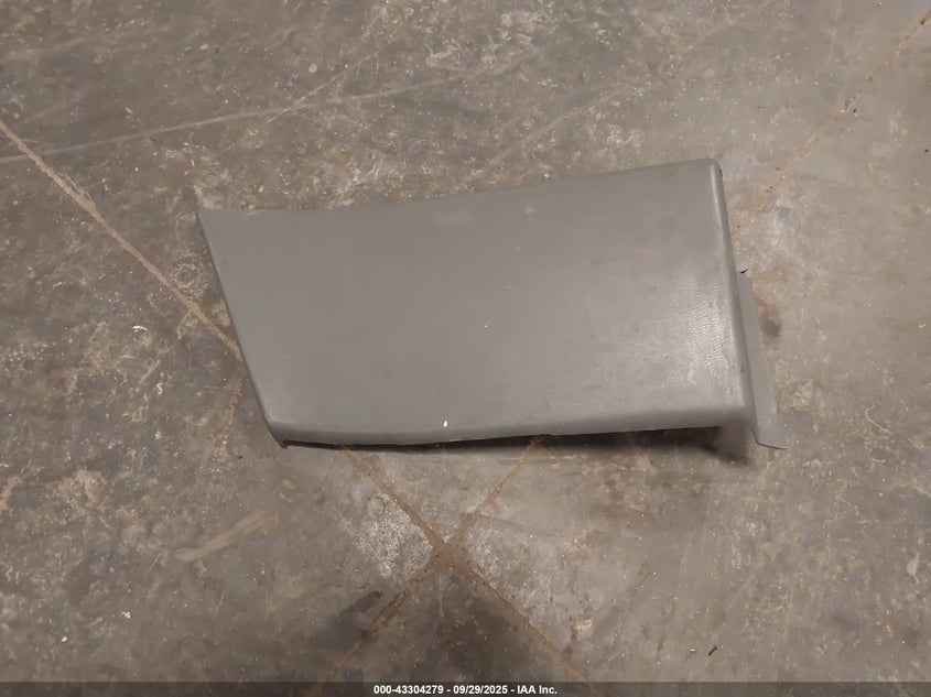 2006 Ford E-350 Cutaway VIN: 1FDSE35L86HB38051 Lot: 43304279