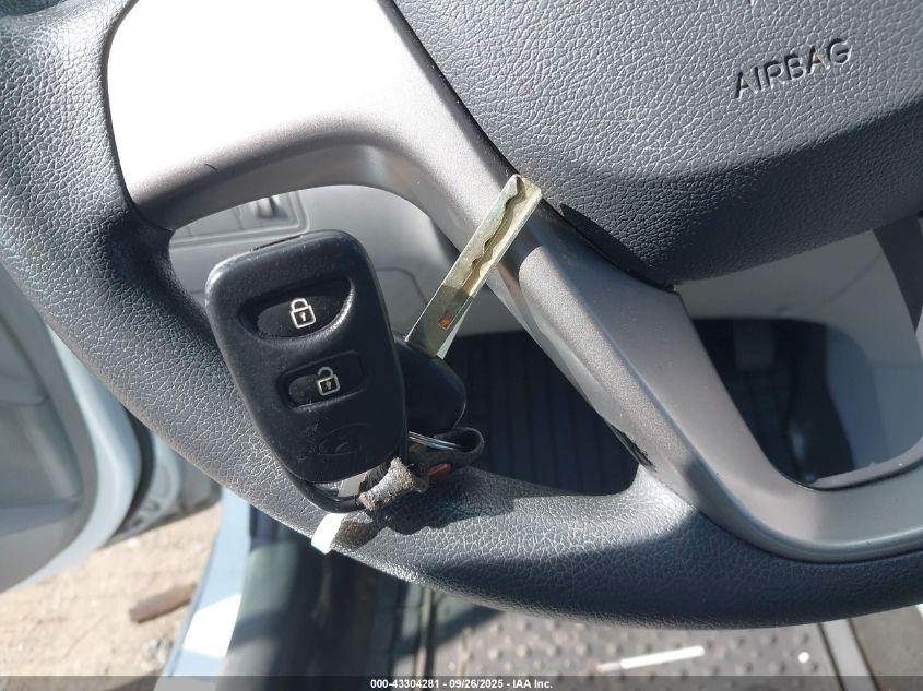 2017 Hyundai Accent Se VIN: KMHCT4AE5HU294596 Lot: 43304281