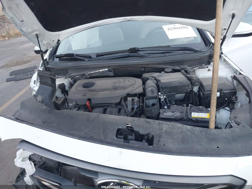 2017 HYUNDAI SONATA SPORT - 5NPE34AF2HH586383