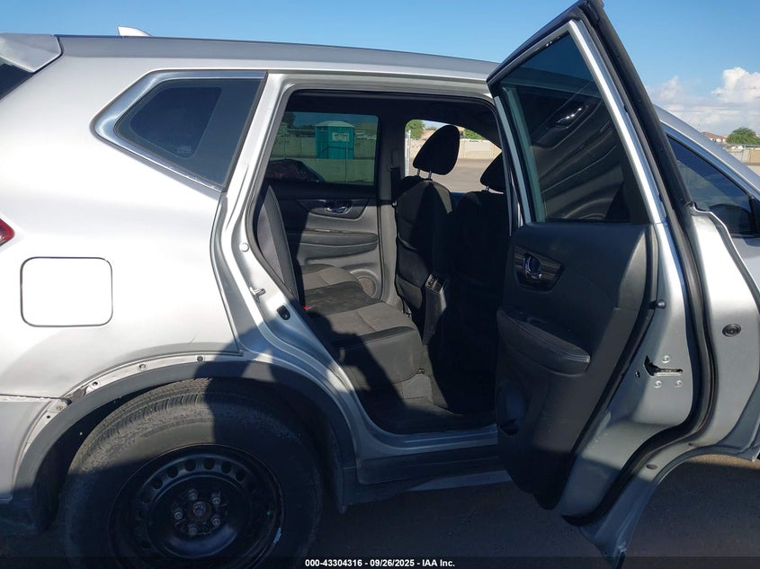 2017 NISSAN ROGUE S KNMAT2MV5HP554487