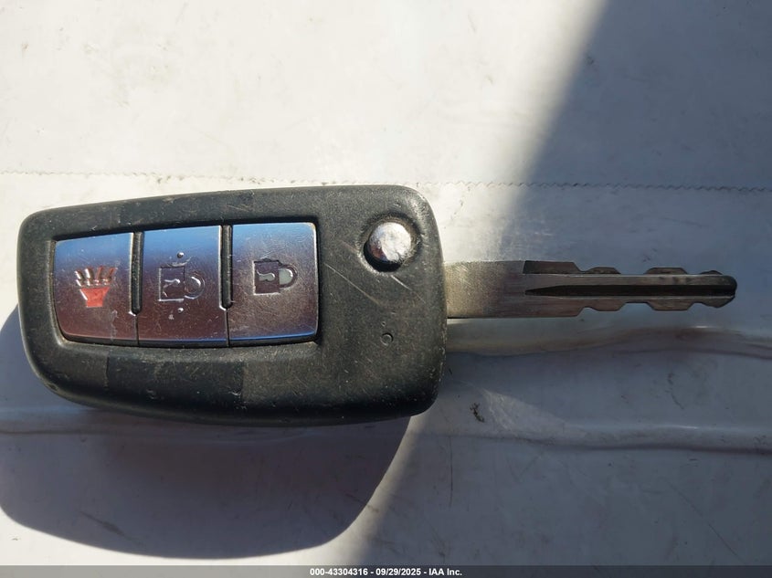 2017 NISSAN ROGUE S KNMAT2MV5HP554487