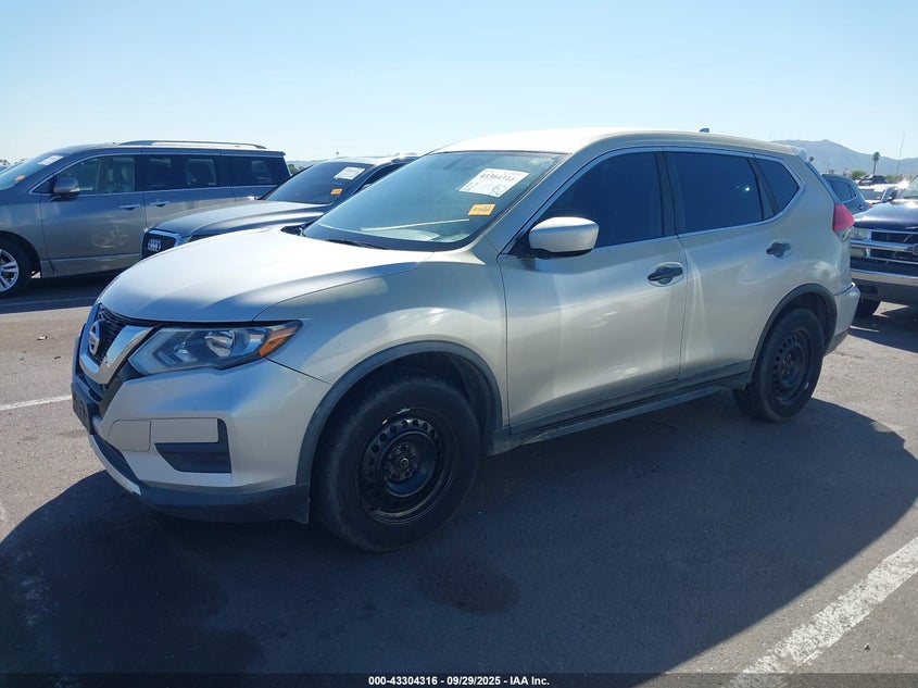 2017 NISSAN ROGUE S KNMAT2MV5HP554487