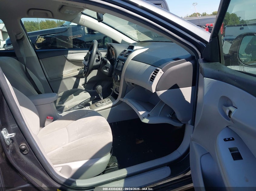 2013 TOYOTA COROLLA LE - 2T1BU4EE8DC998032