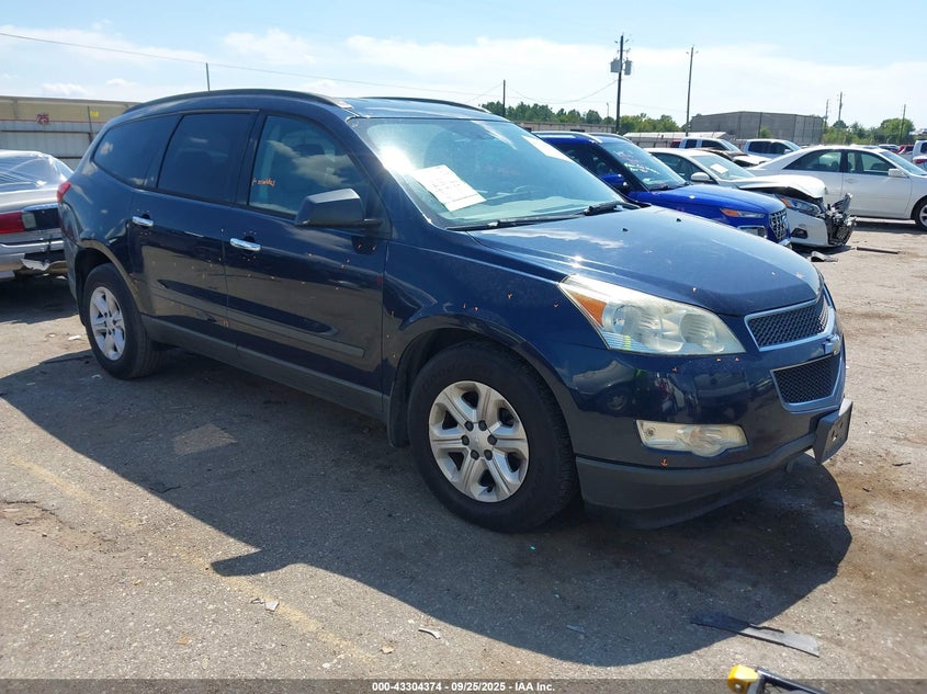 CHEVROLET TRAVERSE LS