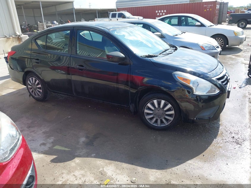 2016 NISSAN VERSA 1.6 S - 3N1CN7APXGL915313