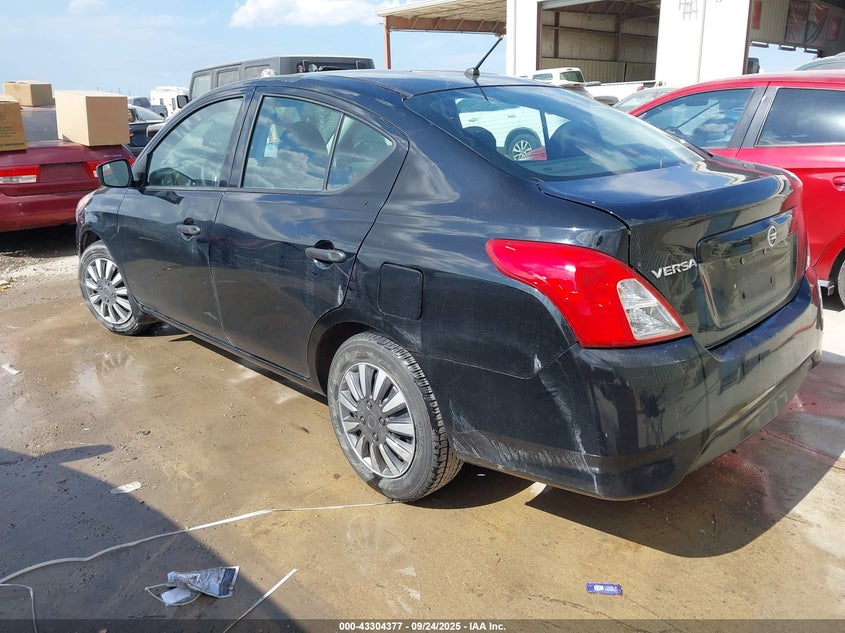 2016 NISSAN VERSA 1.6 S - 3N1CN7APXGL915313