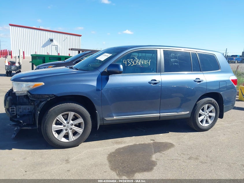 2013 TOYOTA HIGHLANDER BASE V6 5TDBK3EHXDS227685