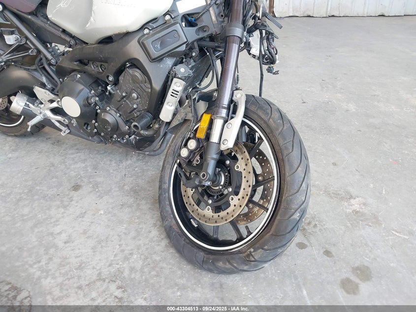 2016 Yamaha Xsr900 C/60Th Anniversary VIN: JYARN47Y6GA000239 Lot: 43304513