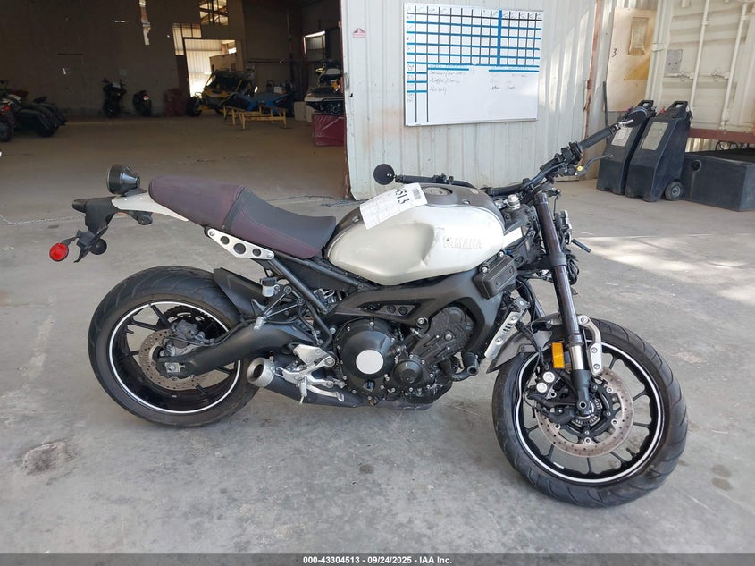 2016 Yamaha Xsr900 C/60Th Anniversary VIN: JYARN47Y6GA000239 Lot: 43304513