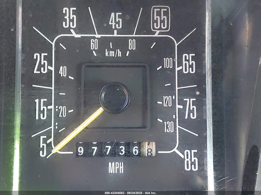 1984 Ford Econoline E150 VIN: 1FMEE11F5EHA42281 Lot: 43304582