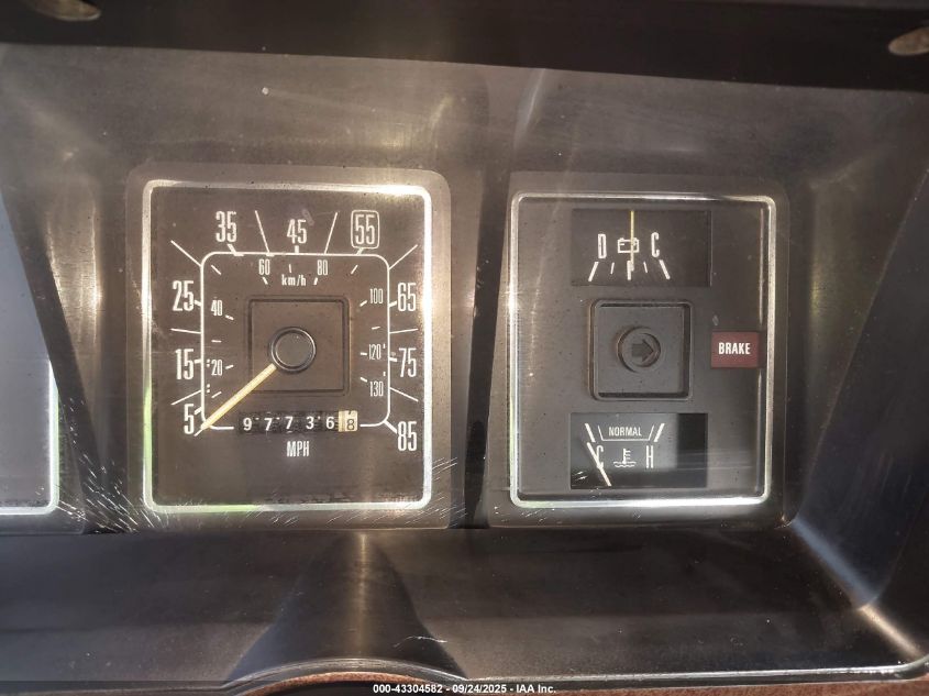 1984 Ford Econoline E150 VIN: 1FMEE11F5EHA42281 Lot: 43304582