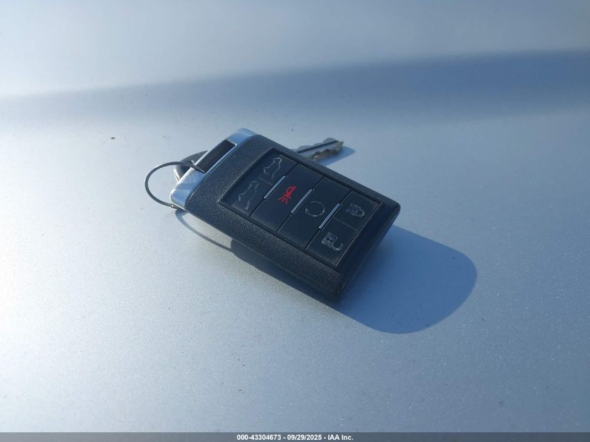 2008 Cadillac Escalade Standard VIN: 1GYFK638X8R154323 Lot: 43304673