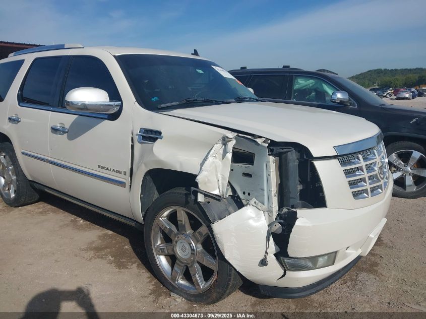 2008 Cadillac Escalade Standard VIN: 1GYFK638X8R154323 Lot: 43304673