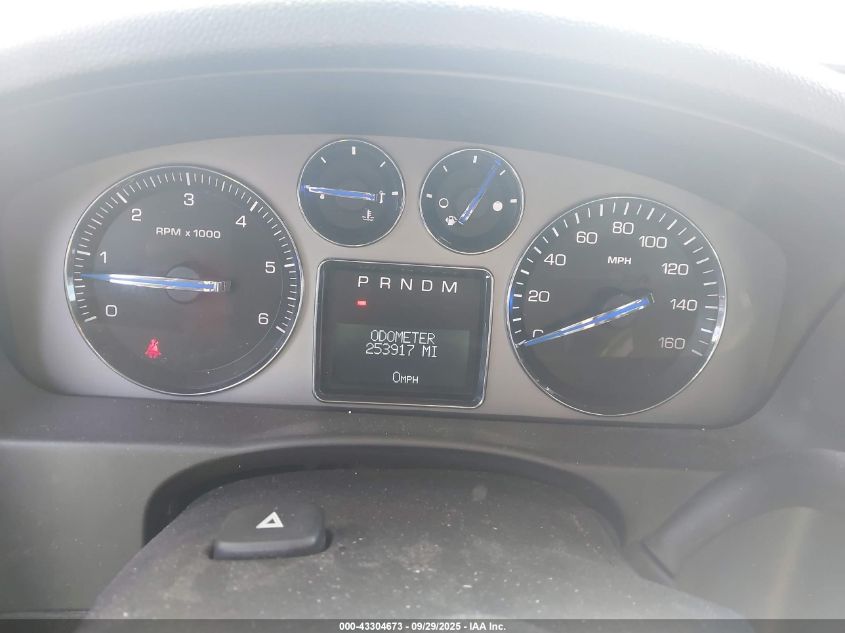 2008 Cadillac Escalade Standard VIN: 1GYFK638X8R154323 Lot: 43304673