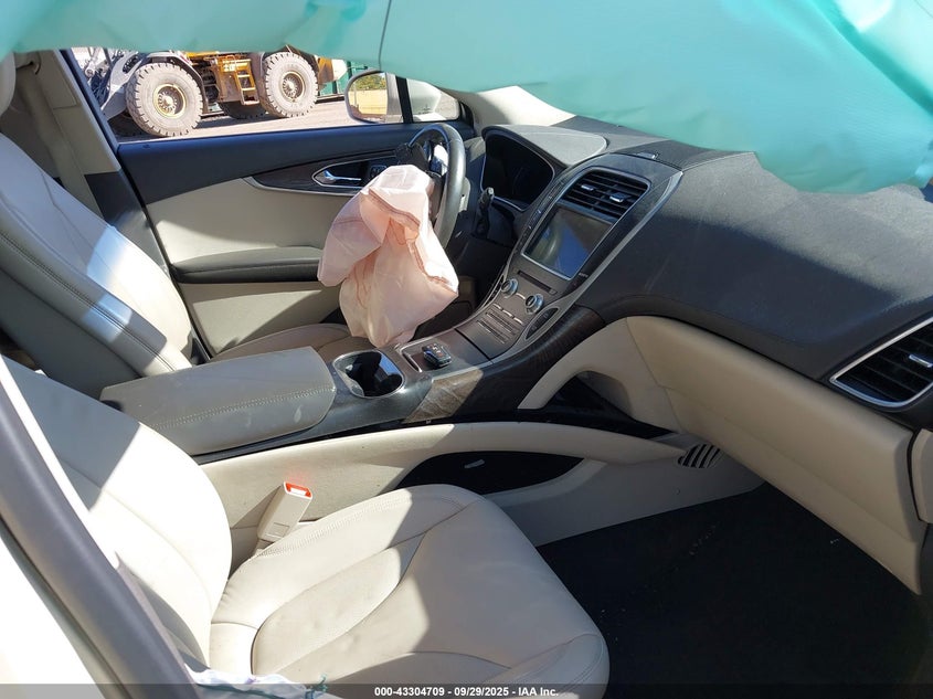 2016 LINCOLN MKX SELECT - 2LMTJ8KR5GBL84337