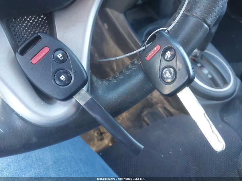 2013 Honda Fit Sport VIN: JHMGE8H59DC014657 Lot: 43304722