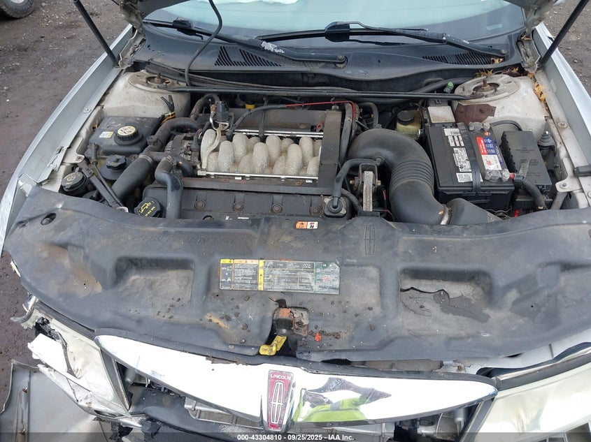 2002 Lincoln Continental VIN: 1LNHM97V42Y636269 Lot: 43304810