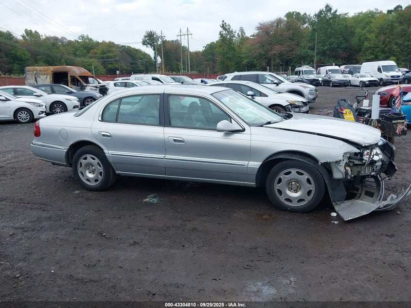 2002 Lincoln Continental VIN: 1LNHM97V42Y636269 Lot: 43304810