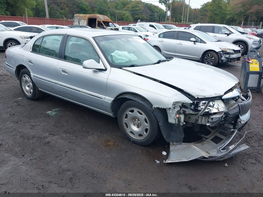 2002 Lincoln Continental