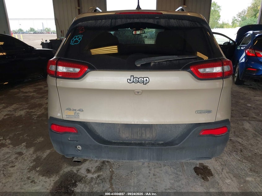 2015 Jeep Cherokee Latitude VIN: 1C4PJMCB4FW512687 Lot: 43304857