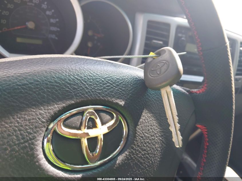 2006 Toyota 4Runner Sr5 V8 VIN: JTEBT14R660060352 Lot: 43304885