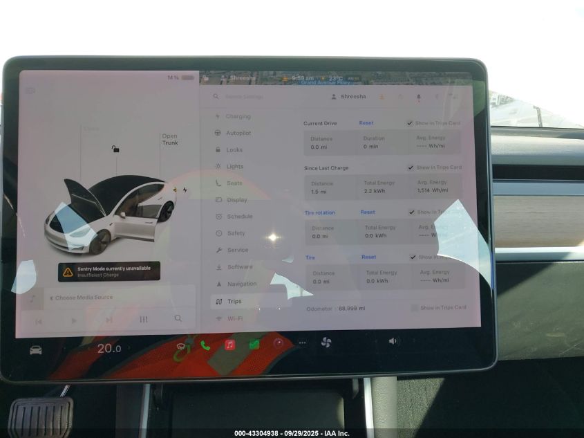 2018 Tesla Model 3 Long Range/Mid Range VIN: 5YJ3E1EA2JF076117 Lot: 43304938