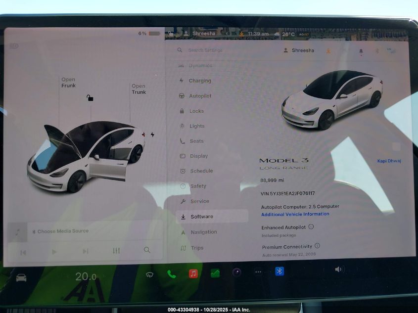 2018 Tesla Model 3 Long Range/Mid Range VIN: 5YJ3E1EA2JF076117 Lot: 43304938