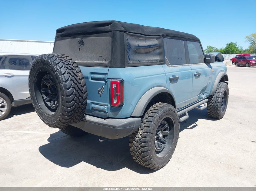 2023 Ford Bronco Badlands