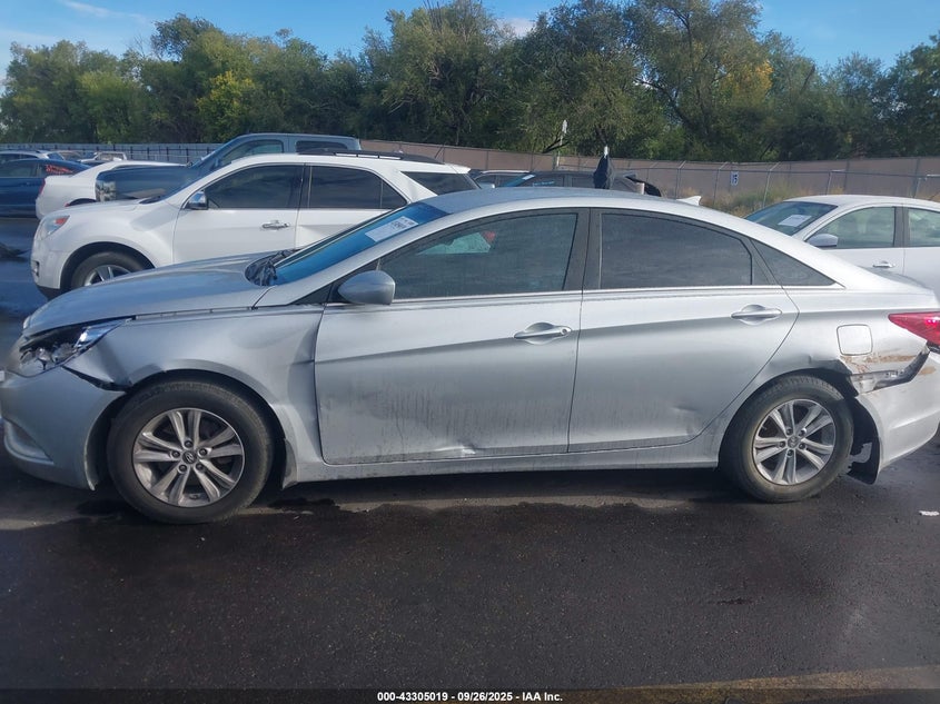 2013 HYUNDAI SONATA GLS - 5NPEB4AC5DH740619