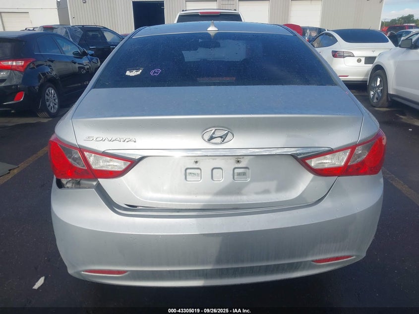 2013 HYUNDAI SONATA GLS - 5NPEB4AC5DH740619