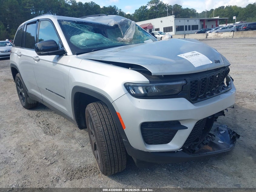 JEEP GRAND CHEROKEE ALTITUDE 4X4