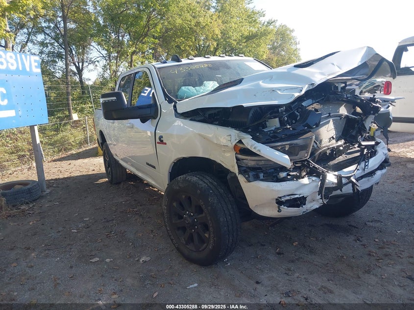 RAM 2500 LARAMIE 4X4 6 4 BOX