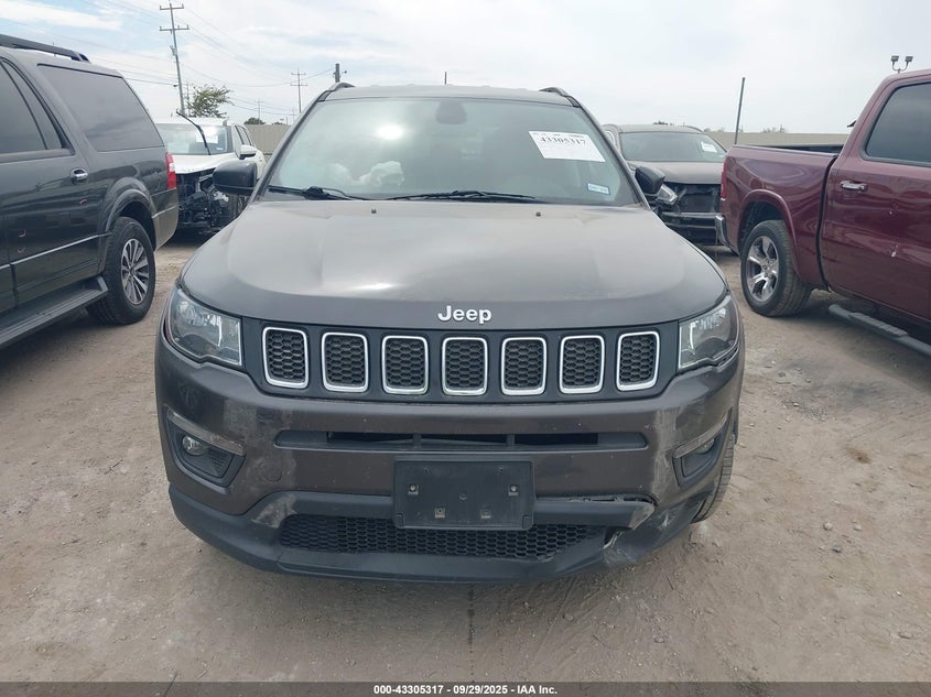 2018 Jeep Compass Latitude 4X4 VIN: 3C4NJDBB2JT155243 Lot: 43305317