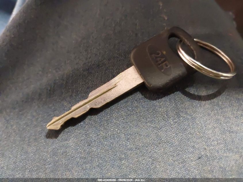 2000 Ford F-350 Lariat/Xl/Xlt VIN: 1FTSX31F5YEE44482 Lot: 43305356