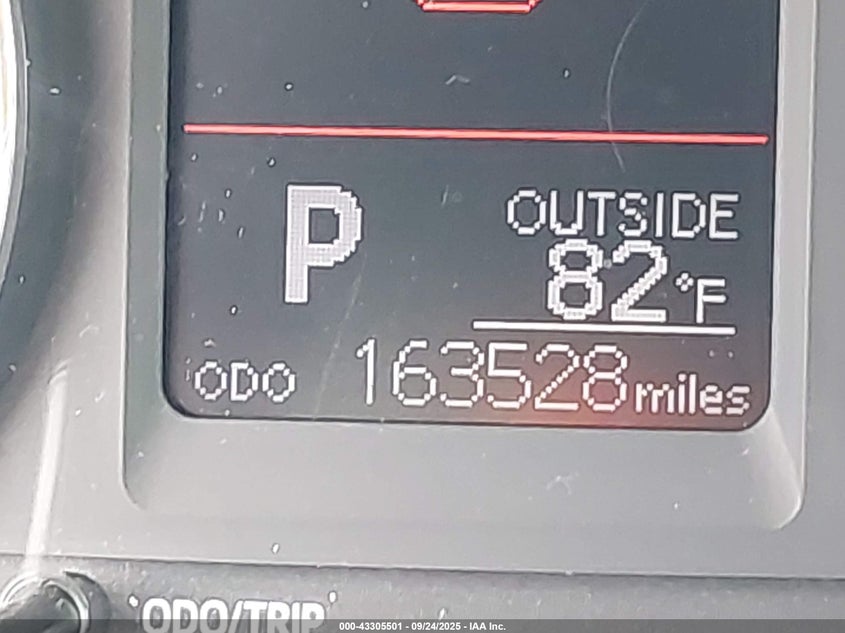 2017 Toyota Corolla Le VIN: 5YFBURHE5HP724608 Lot: 43305501