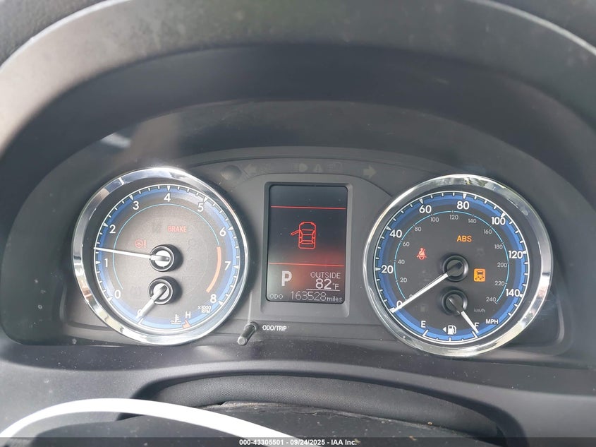 2017 Toyota Corolla Le VIN: 5YFBURHE5HP724608 Lot: 43305501