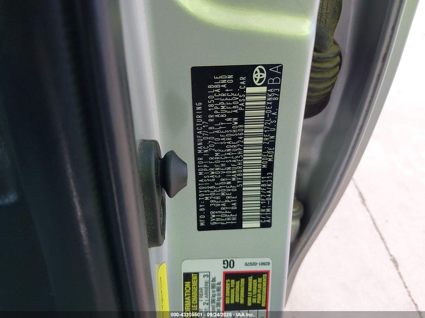 2017 Toyota Corolla Le VIN: 5YFBURHE5HP724608 Lot: 43305501